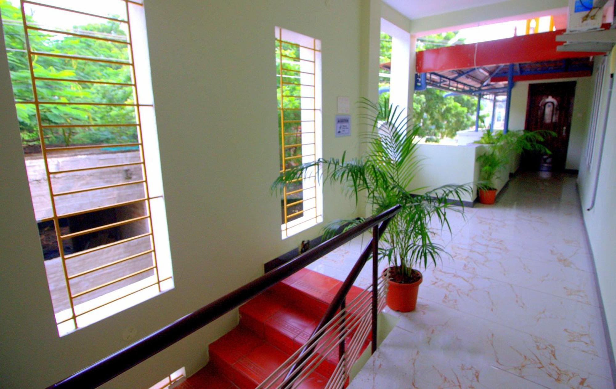 Serenity Sands Beach Resort Pondicherry Exterior foto